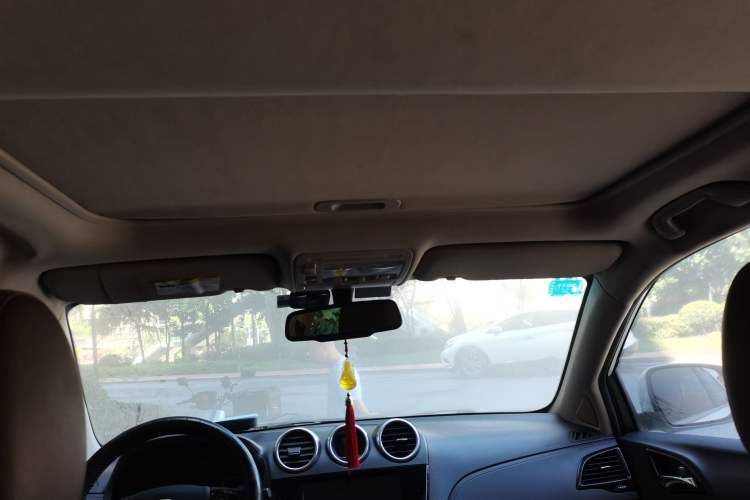 Used BYD S7 2015 2.0T Upgraded Automatic Luxury Version Headliner