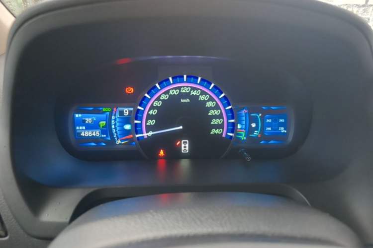 Used BYD S7 2015 2.0T Upgraded Automatic Luxury Version Instrument Cluster