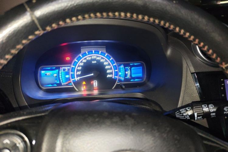 Used BYD S7 2015 2.0T Automatic Prestige Model Instrument Cluster