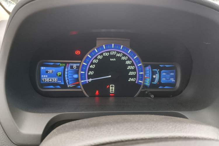 Used BYD S7 2015 2.0T Upgraded Automatic Luxury Version Instrument Cluster