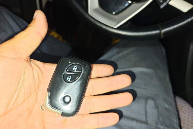 Used BYD S7 2015 2.0T Automatic Prestige Model Interior 1