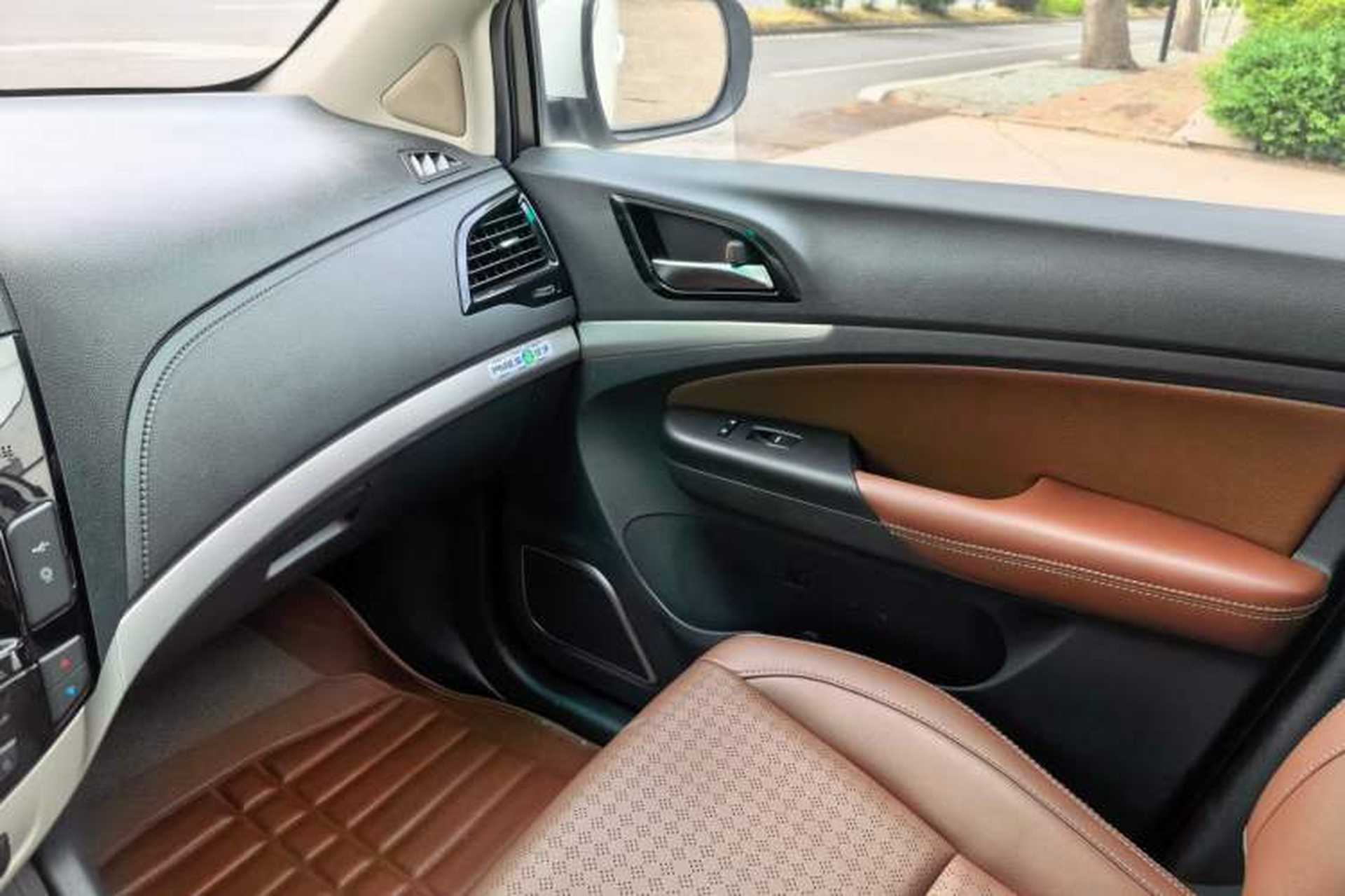 Used BYD S7 2015 2.0T Upgraded Automatic Luxury Version Interior 8