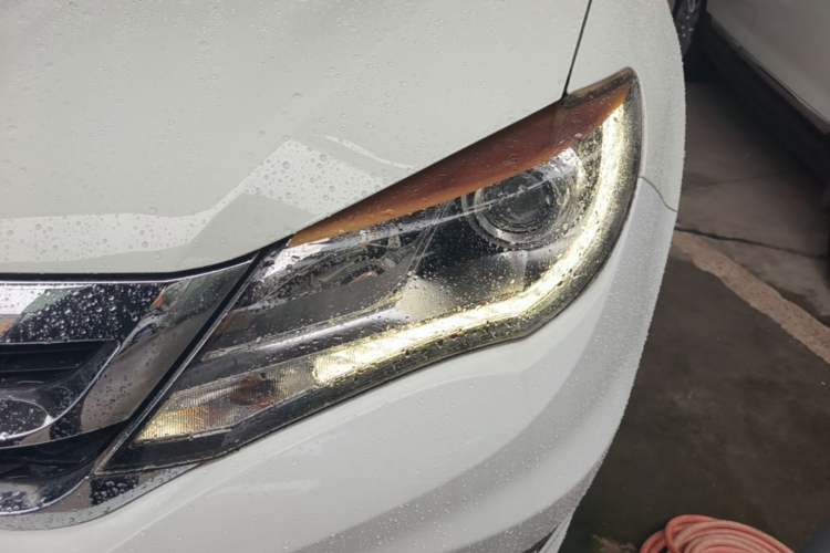 Used BYD S7 2015 2.0T Upgraded Automatic Luxury Version Left Front Headlight