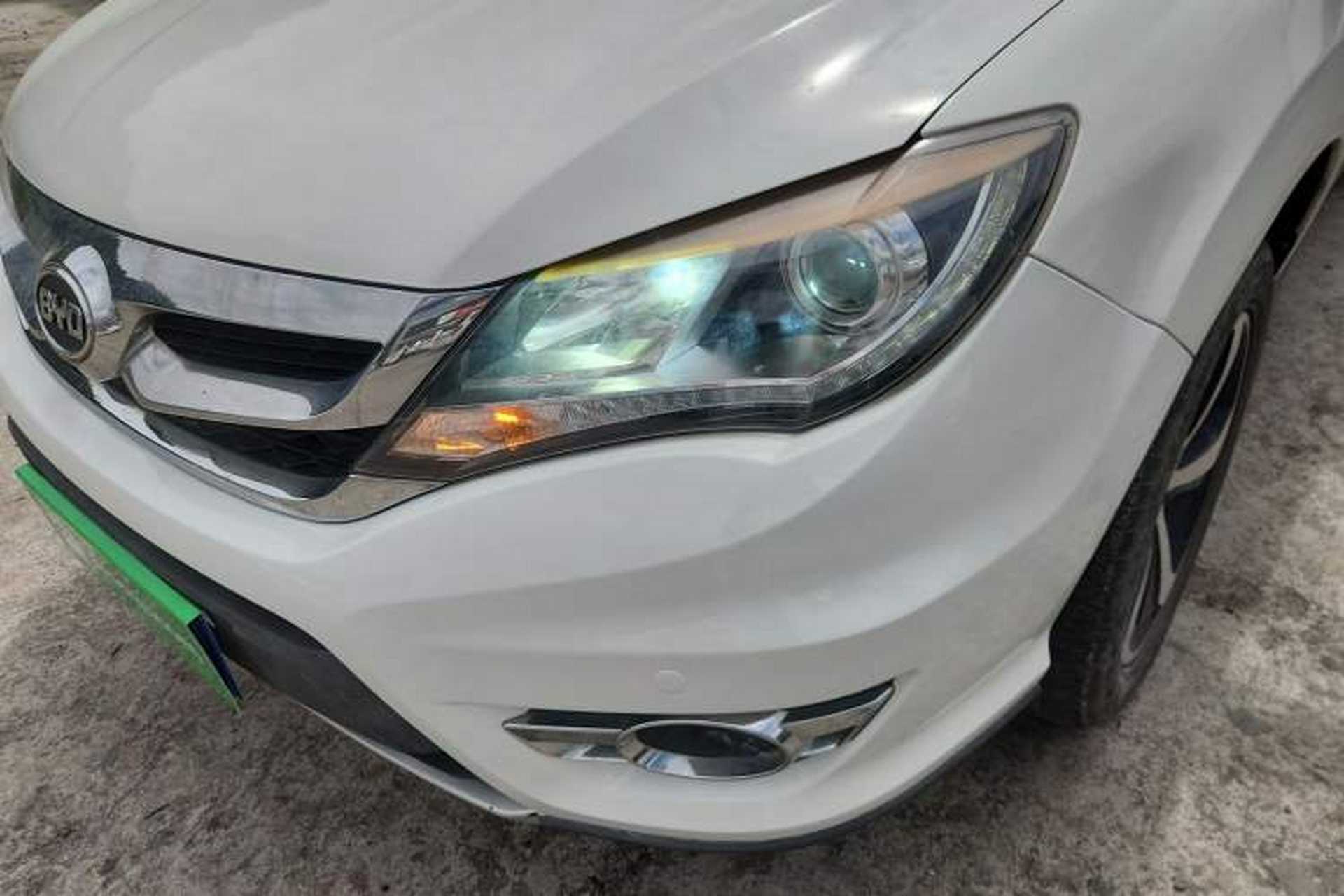 Used BYD S7 2015 2.0T Upgraded Automatic Luxury Version Left Front Headlight