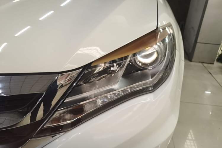 Used BYD S7 2015 2.0T Upgraded Automatic Luxury Version Left Front Headlight