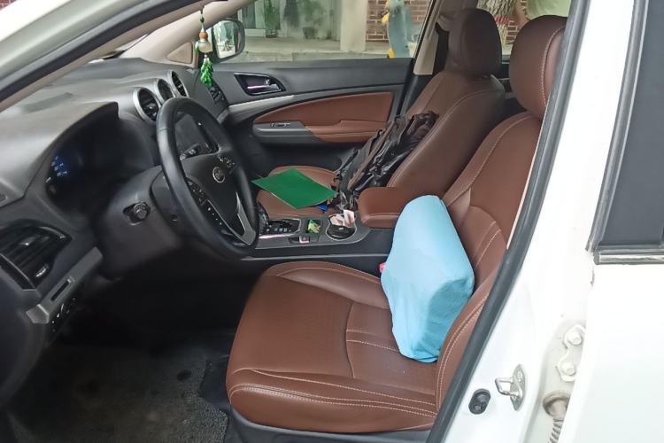 Used BYD S7 2015 2.0T Upgraded Automatic Luxury Version Left Front Seat