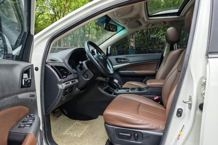 Used BYD S7 2015 2.0T Upgraded Automatic Flagship Version Left Front Seat