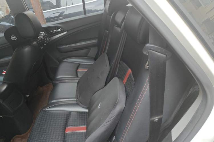 Used BYD S7 2015 2.0T Automatic Prestige Model Left Rear Seat