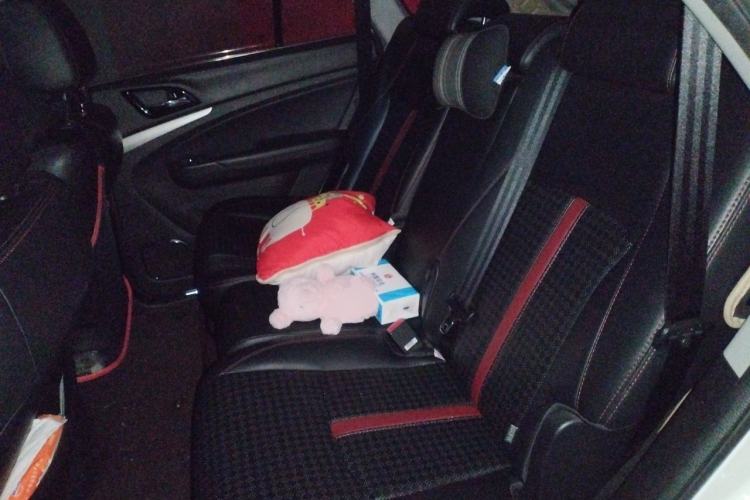 Used BYD S7 2015 2.0T Automatic Flagship Edition Left Rear Seat