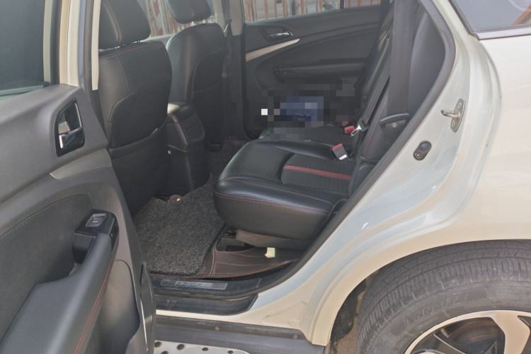 Used BYD S7 2015 2.0T Automatic Flagship Edition Left Rear Seat