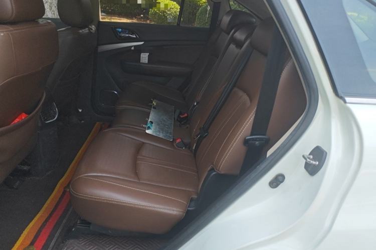 Used BYD S7 2015 2.0T Upgraded Automatic Flagship Version Left Rear Seat