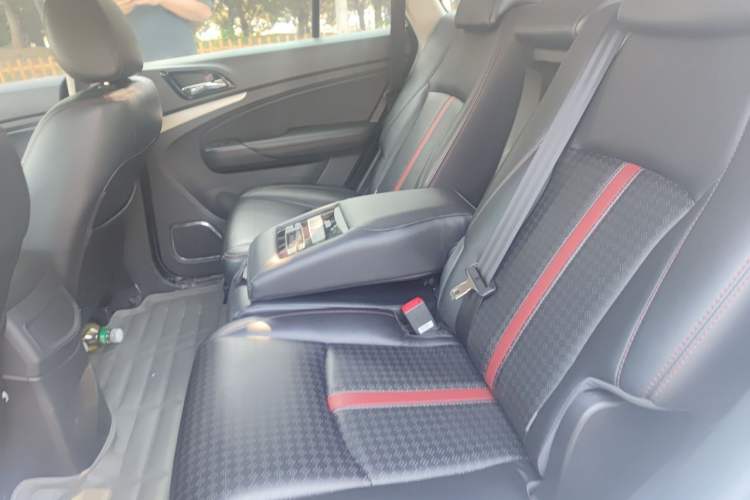 Used BYD S7 2015 2.0T Automatic Prestige Model Left Rear Seat