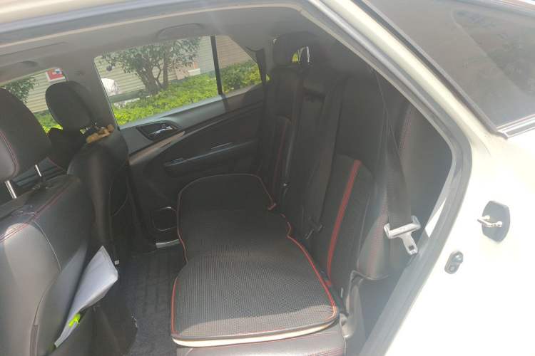 Used BYD S7 2015 2.0T Automatic Prestige Model Left Rear Seat