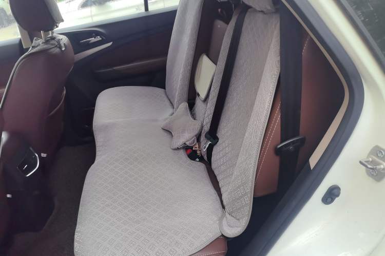Used BYD S7 2015 2.0T Automatic Flagship Edition Left Rear Seat