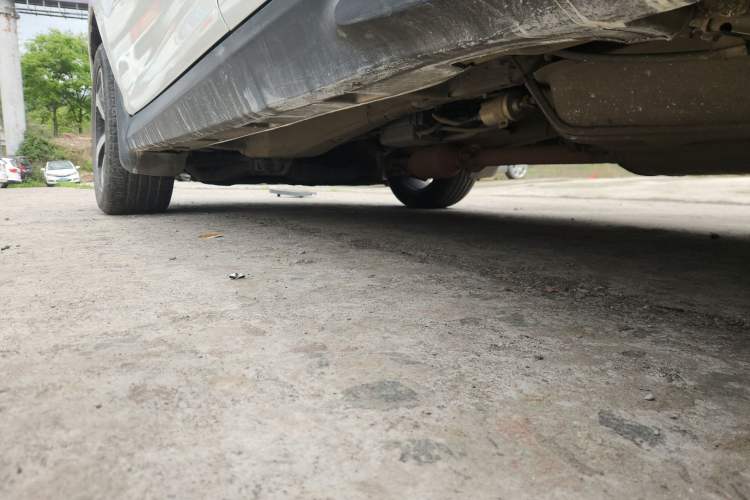 Used BYD S7 2015 2.0T Upgraded Automatic Luxury Version Left Side Sill