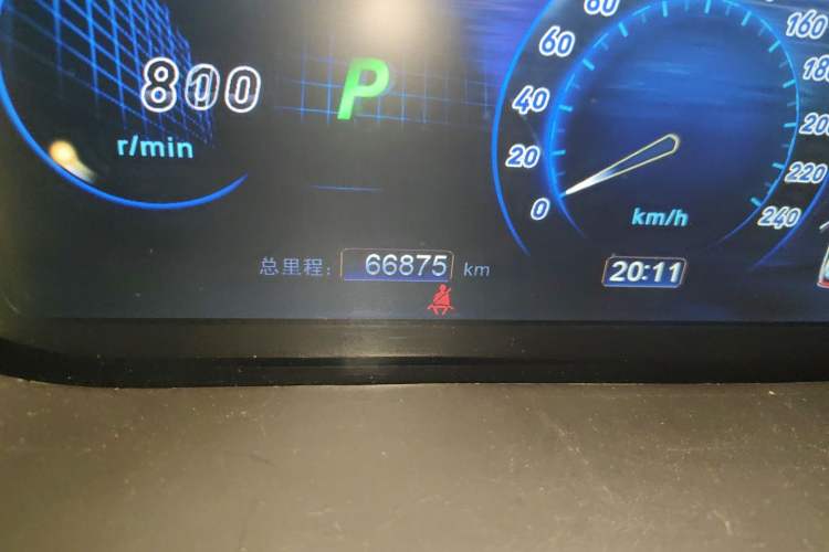 Used BYD S7 2015 2.0T Automatic Flagship Edition Odometer Close Up