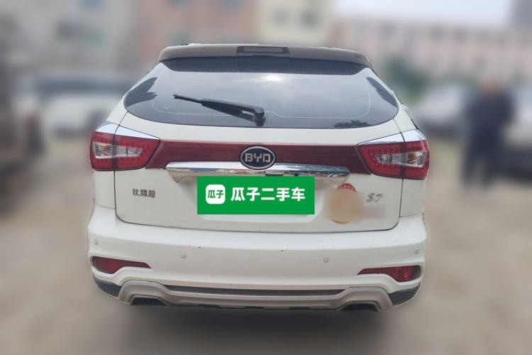 Used BYD S7 2015 2.0T Upgraded Automatic Luxury Version Rear