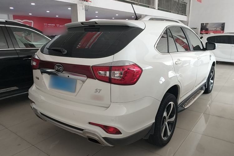 Used BYD S7 2015 2.0T Upgraded Automatic Flagship Version Rear Right 45 Deg