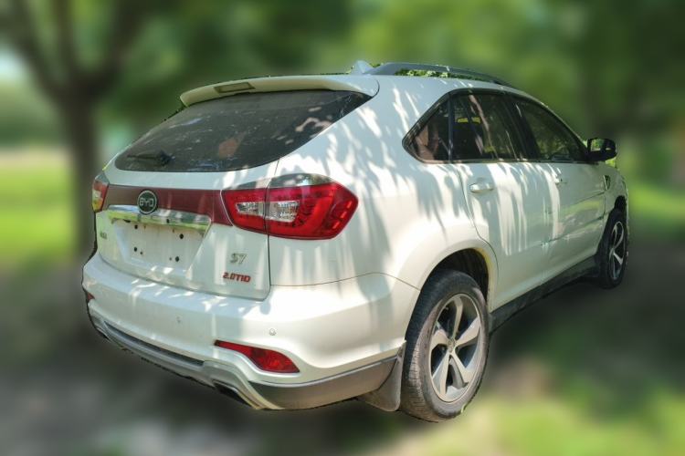 Used BYD S7 2015 2.0T Automatic Prestige Model Rear Right 45 Deg