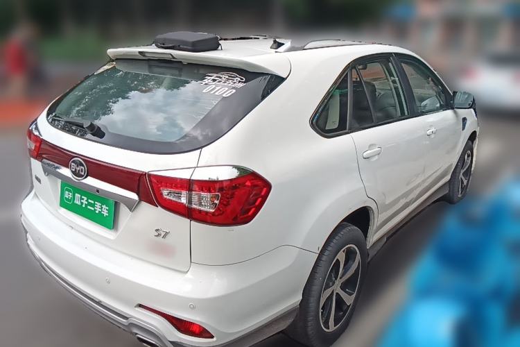 Used BYD S7 2015 2.0T Upgraded Automatic Luxury Version Rear Right 45 Deg