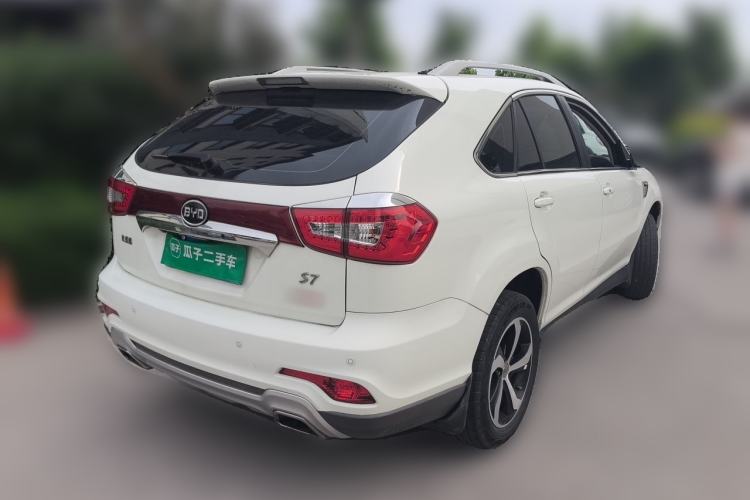 Used BYD S7 2015 2.0T Upgraded Automatic Luxury Version Rear Right 45 Deg