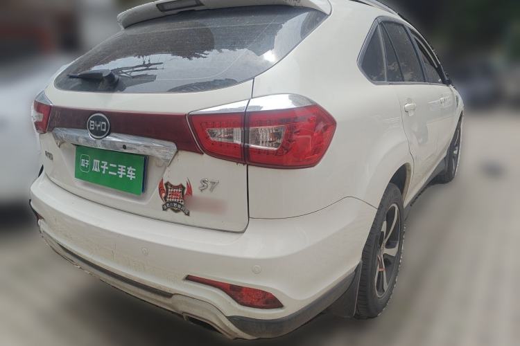 Used BYD S7 2015 2.0T Upgraded Automatic Luxury Version Rear Right 45 Deg