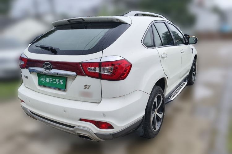 Used BYD S7 2015 2.0T Upgraded Automatic Luxury Version Rear Right 45 Deg