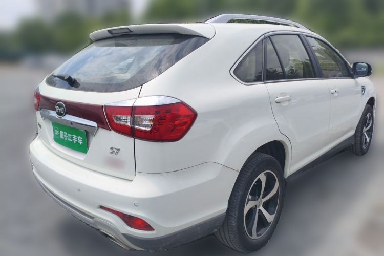 Used BYD S7 2015 2.0T Upgraded Automatic Luxury Version Rear Right 45 Deg