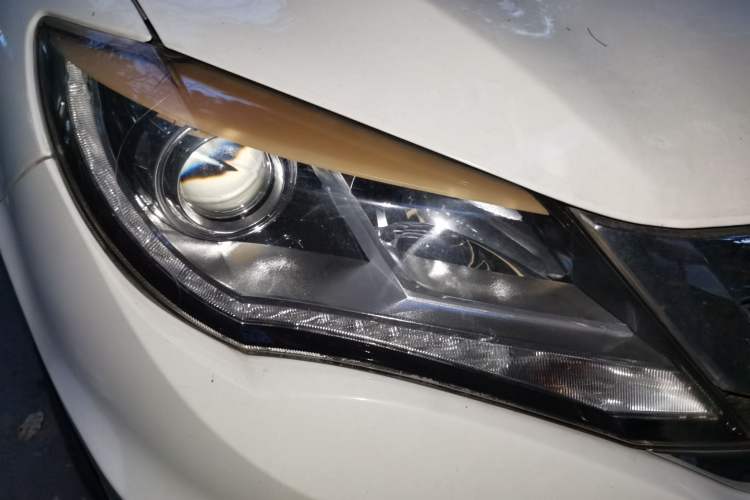 Used BYD S7 2015 2.0T Upgraded Automatic Luxury Version Right Front Headlight