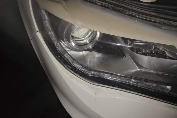 Used BYD S7 2015 2.0T Upgraded Automatic Flagship Version Right Front Headlight