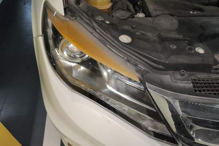Used BYD S7 2015 2.0T Automatic Flagship Edition Right Front Headlight