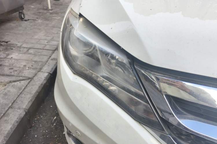 Used BYD S7 2015 2.0T Upgraded Automatic Flagship Version Right Front Headlight