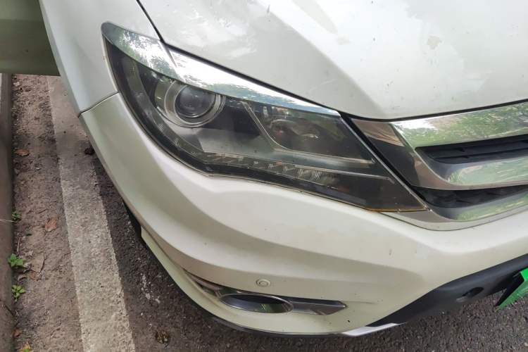 Used BYD S7 2015 1.5T Upgraded Manual Luxury Model Right Front Headlight