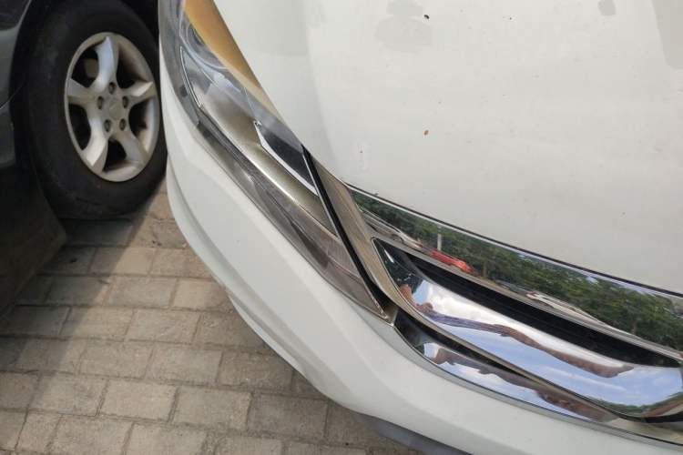 Used BYD S7 2015 2.0T Upgraded Automatic Luxury Version Right Front Headlight