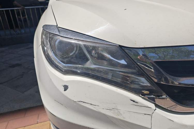 Used BYD S7 2015 2.0T Upgraded Automatic Luxury Version Right Front Headlight