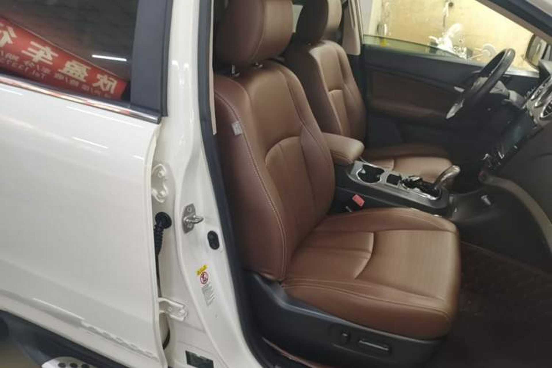 Used BYD S7 2015 2.0T Upgraded Automatic Luxury Version Right Front Seat