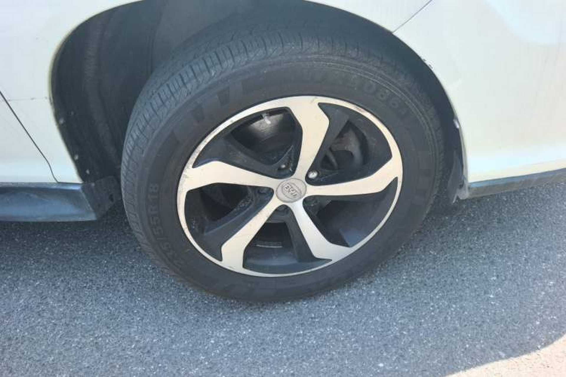 Used BYD S7 2015 2.0T Upgraded Automatic Luxury Version Right Front Wheel Hub
