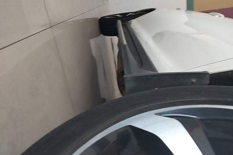 Used BYD S7 2015 2.0T Upgraded Automatic Flagship Version Right Side Sill