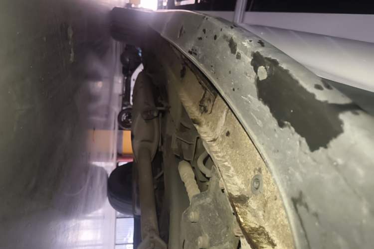 Used BYD S7 2015 2.0T Upgraded Automatic Flagship Version Right Side Sill