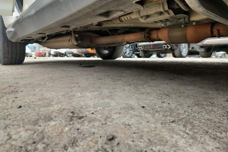 Used BYD S7 2015 2.0T Upgraded Automatic Luxury Version Right Side Sill