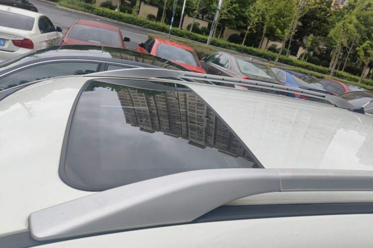 Used BYD S7 2015 2.0T Automatic Prestige Model Roof
