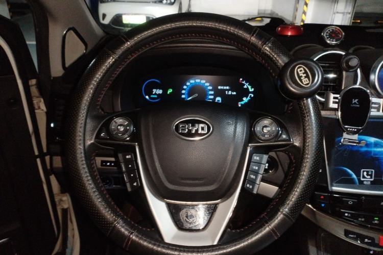 Used BYD S7 2015 2.0T Automatic Flagship Edition Steering Wheel