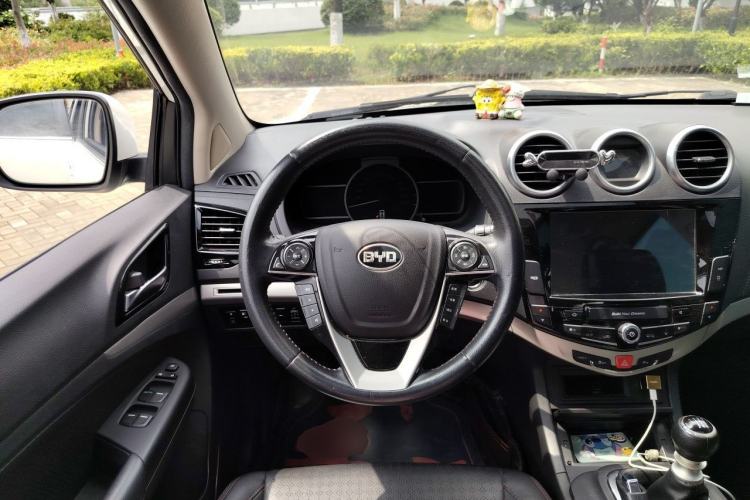 Used BYD S7 2015 1.5T Manual Luxury Model Steering Wheel