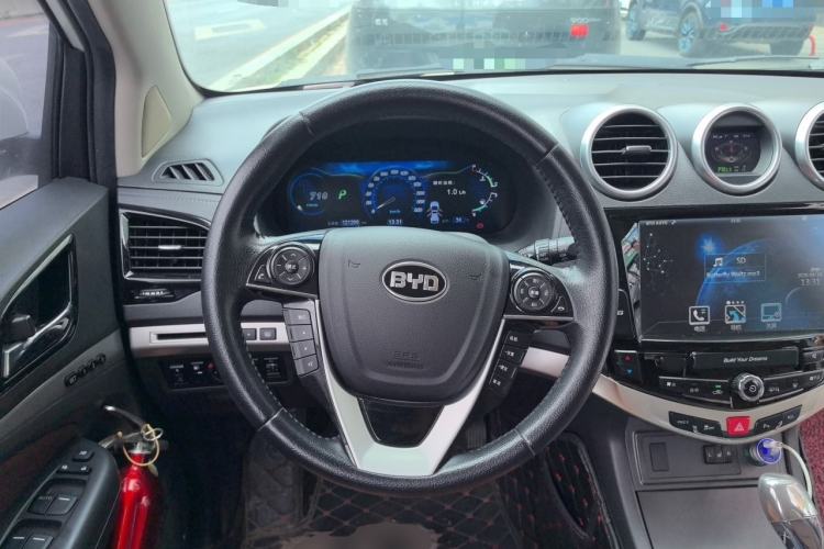 Used BYD S7 2015 2.0T Upgraded Automatic Flagship Version Steering Wheel