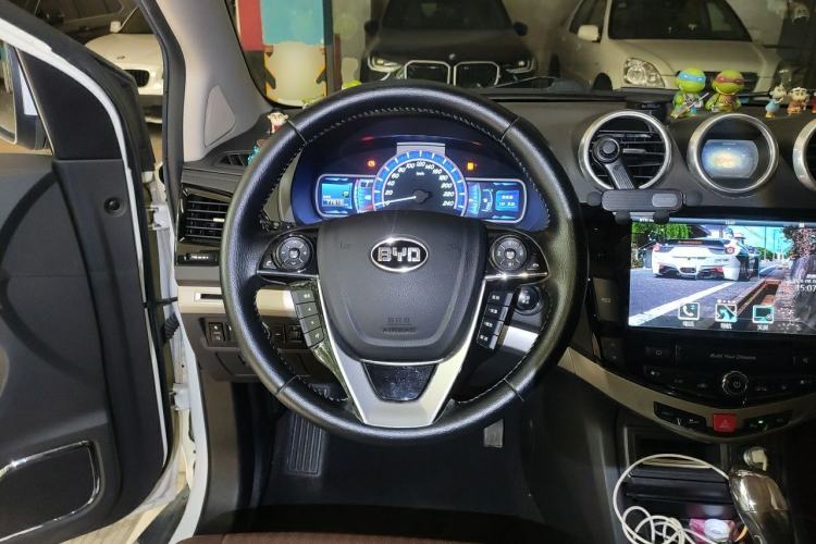 Used BYD S7 2015 2.0T Upgraded Automatic Luxury Version Steering Wheel