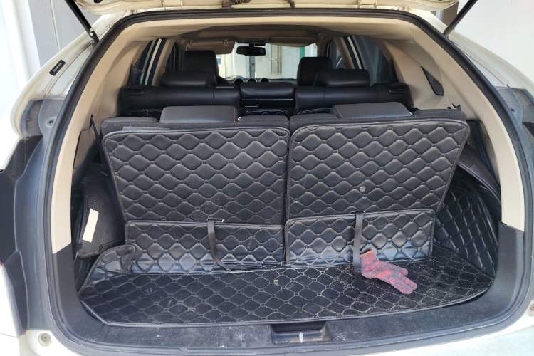 Used BYD S7 2015 1.5T Manual Luxury Model Trunk