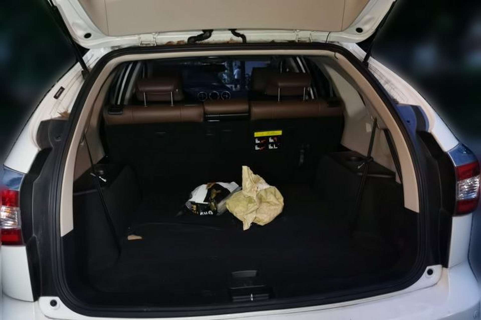 Used BYD S7 2015 2.0T Upgraded Automatic Luxury Version Trunk