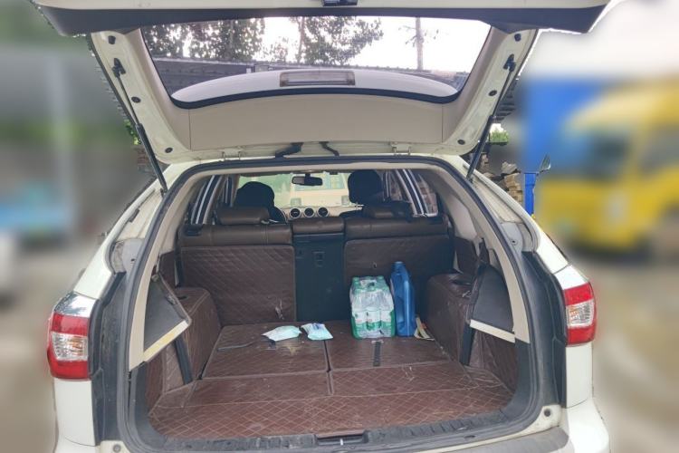 Used BYD S7 2015 2.0T Upgraded Automatic Luxury Version Trunk