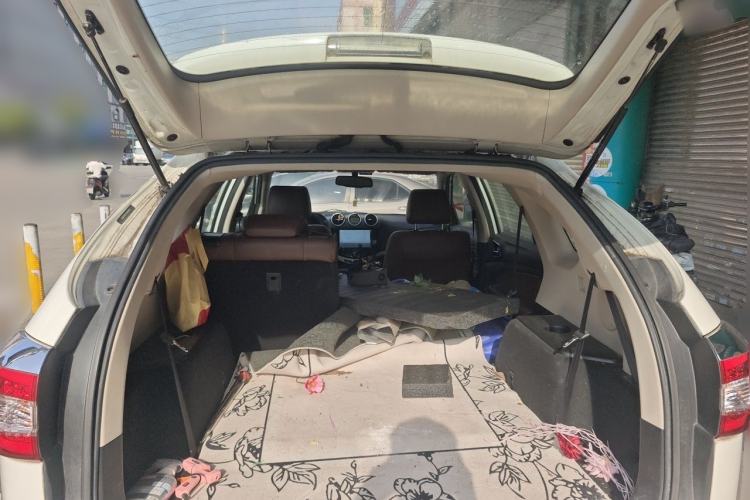 Used BYD S7 2015 2.0T Automatic Prestige Model Trunk