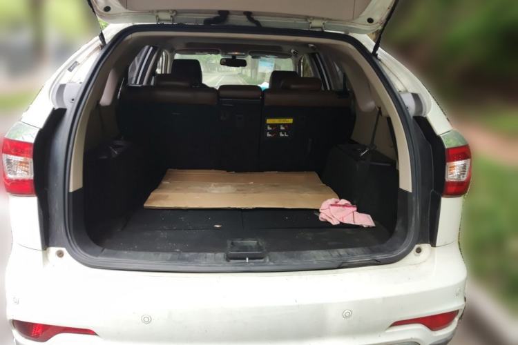 Used BYD S7 2015 1.5T Upgraded Manual Luxury Model Trunk